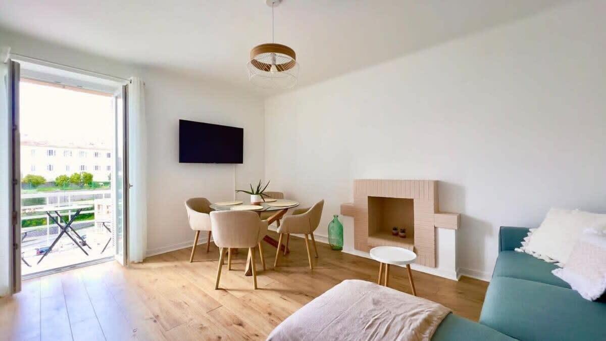 T2 Avec Balcon Au Coeur De Ajaccio - Ac & Wifi * Ajaccio (Corsica)